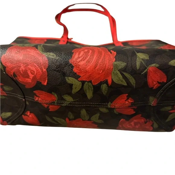 Coach City Tote in Signature Canvas in Camo Rose Floral Print - Picture 8 of 10